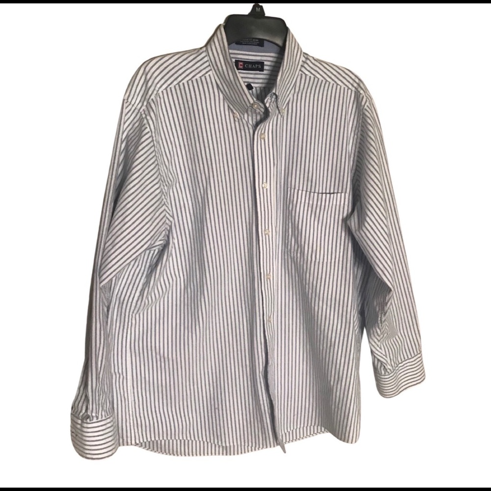 Chaps Classic Fit Oxford Shirt. Cotton, Polyester. 16-16 1/2 Size 32-33 Sleeves.